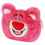Monedero Pequeño Con Textura Suave De Peluche Lotso Disney 5x13x10cm.