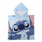 Poncho toalla Stitch Disney microfibra 55x77cm. Composición: 100% poliester. 250 gsm.