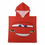 Poncho toalla Cars Disney microfibra 55x77cm. Composición: 100% poliester. 250 gsm.