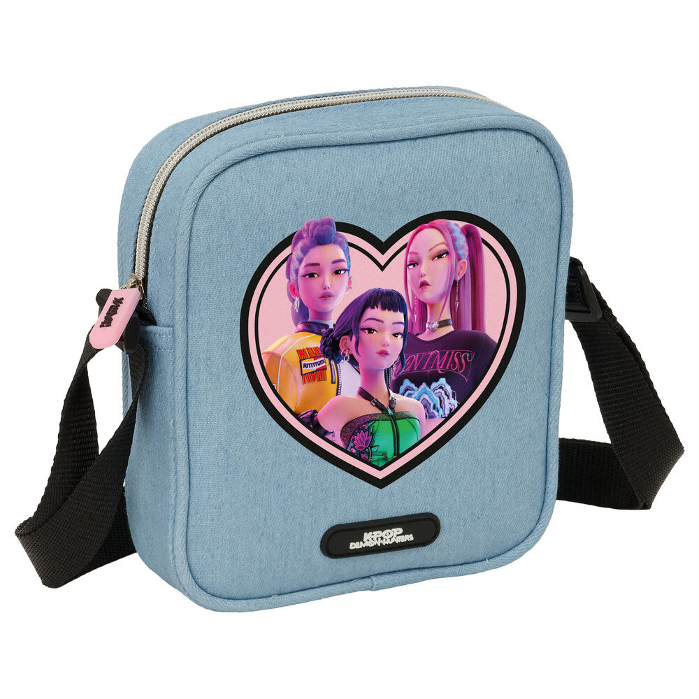 img_448405_fc9fef2315c5f8a6ea69cf2326ba6cd4_1 Bolso Bandolera Huntrix Demon Hunters Kpop 16x4x18cm - Imagen 1